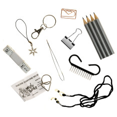 12" Sparkly Black Christmas Crackers with Quiz & Gift (Pack of 50)